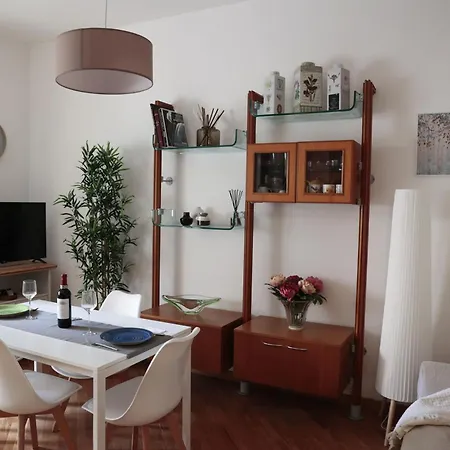 Luminoso E Accogliente Con Giardino - Battistini Апартаменты Рим