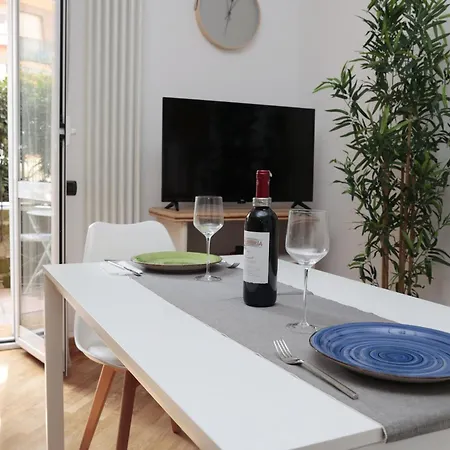 Luminoso E Accogliente Con Giardino - Battistini *