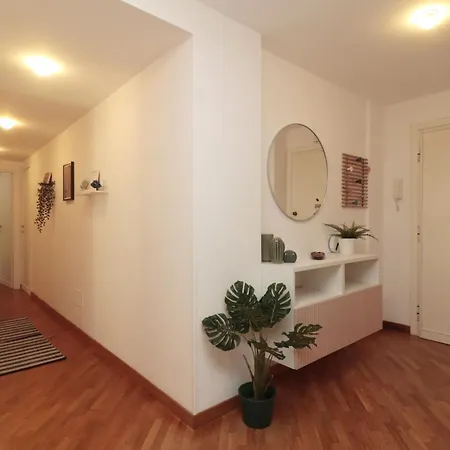 Luminoso E Accogliente Con Giardino - Battistini *