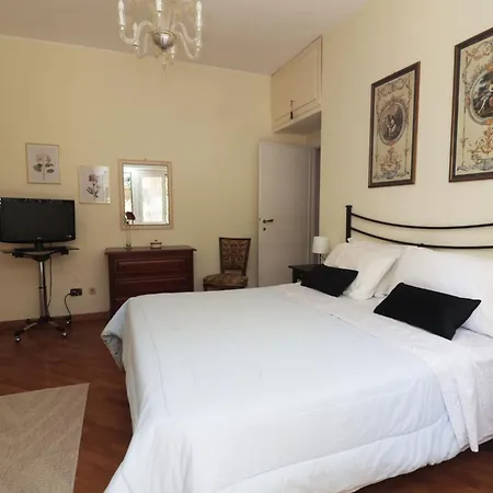 Luminoso E Accogliente Con Giardino - Battistini