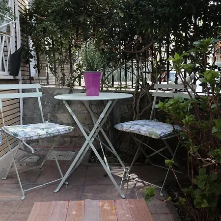 Apartment Luminoso E Accogliente Con Giardino - Battistini *