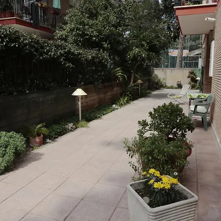 Apartment Luminoso E Accogliente Con Giardino - Battistini *