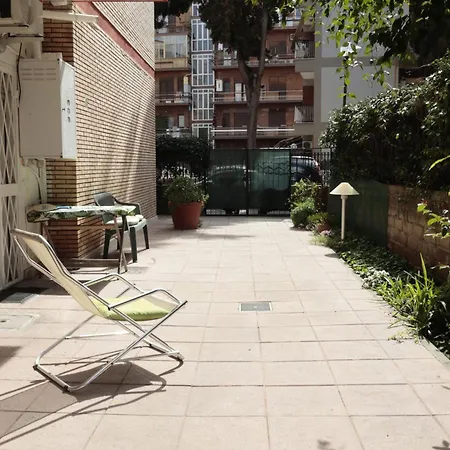 Апартаменты Luminoso E Accogliente Con Giardino - Battistini